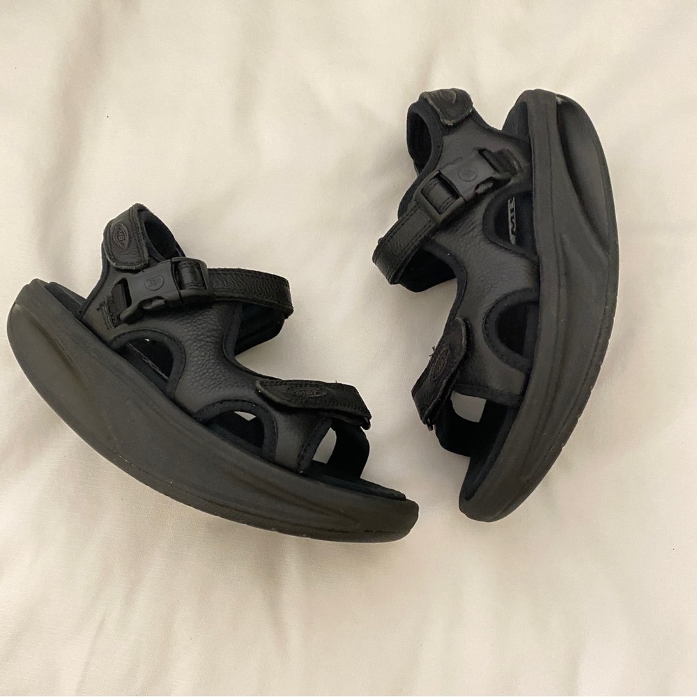 MBT Kisumu 3S Women's Sport Sandal (3 ADJUSTABLE STRAPS) Eur 35, US 4-4.5
